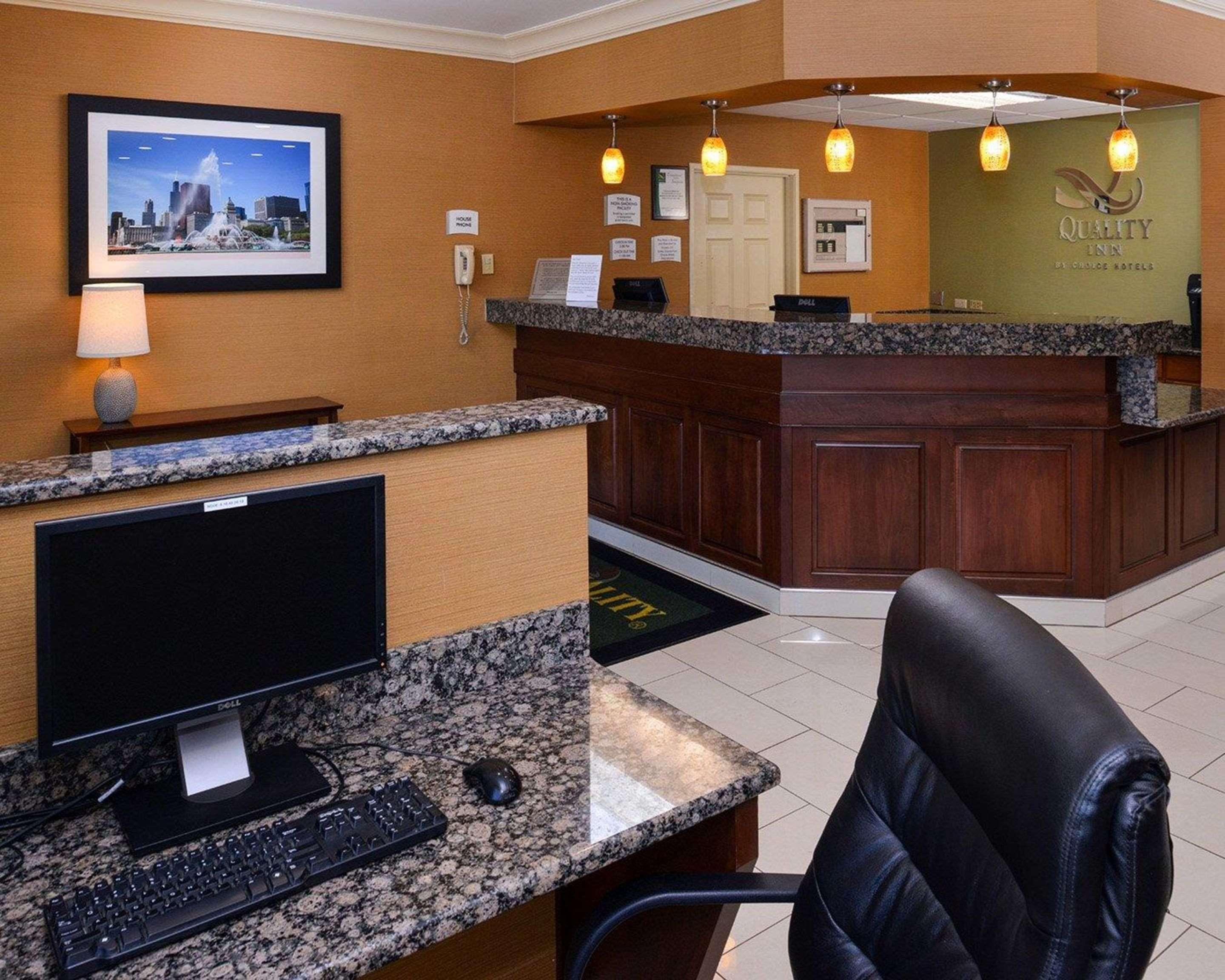 Mainstay Suites Joliet I-80 Exterior photo